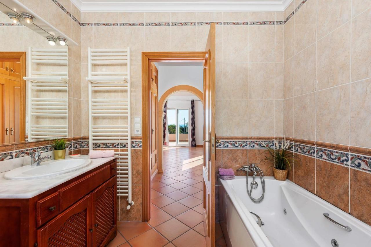 Villa Amanda - Plusholidays カルプ エクステリア 写真